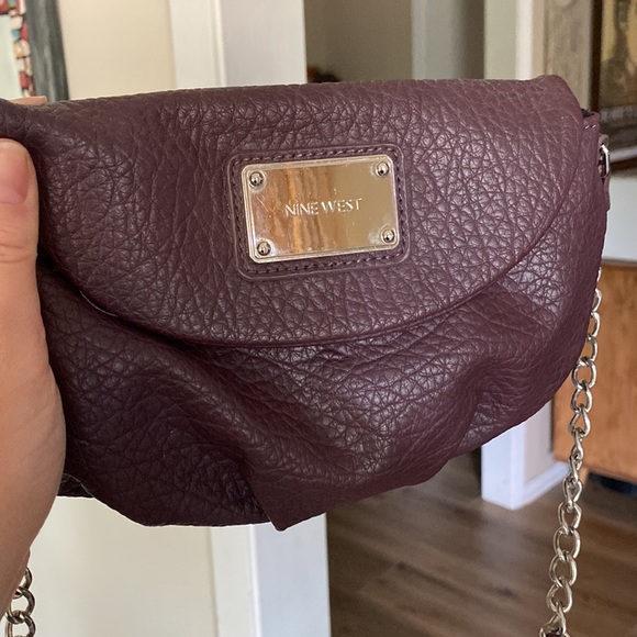 Nine West Crossbody VGUC - Picture 2 of 8